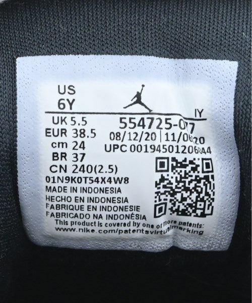 NIKE รองเท้าผ้าใบ