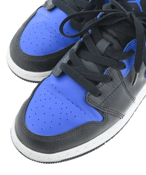 NIKE รองเท้าผ้าใบ