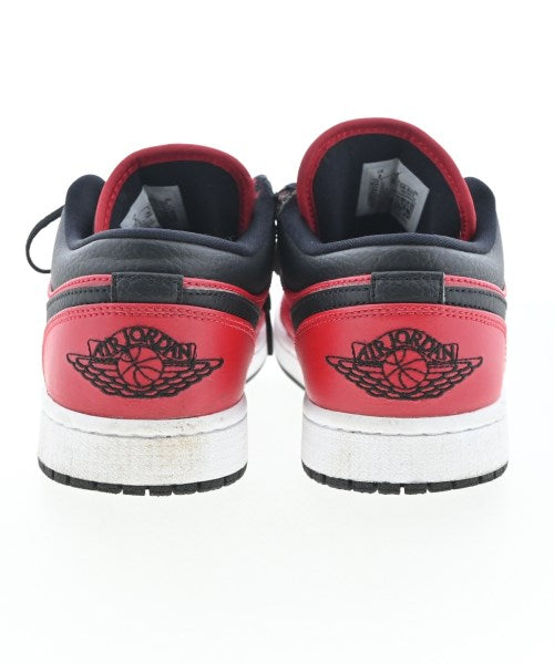 NIKE รองเท้าผ้าใบ
