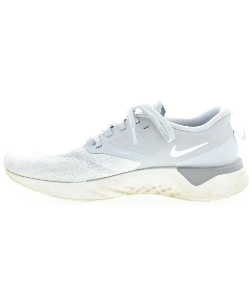 NIKE รองเท้าผ้าใบ