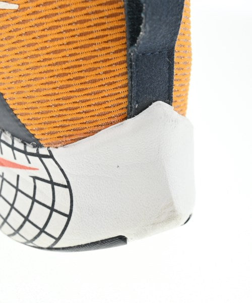 NIKE รองเท้าผ้าใบ