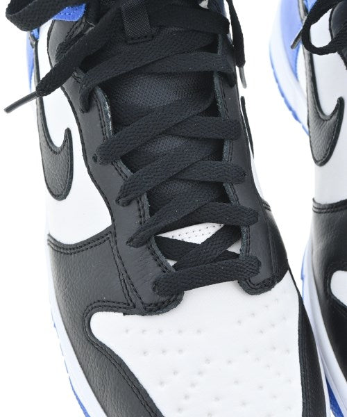 NIKE รองเท้าผ้าใบ
