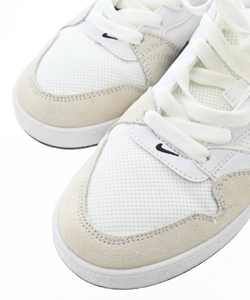 NIKE รองเท้าผ้าใบ