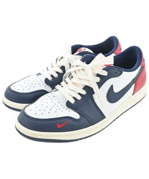 NIKE รองเท้าผ้าใบ