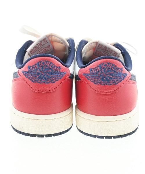 NIKE รองเท้าผ้าใบ