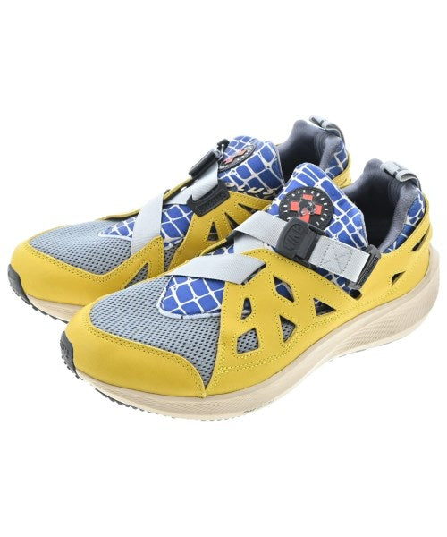 Patta รองเท้าผ้าใบ