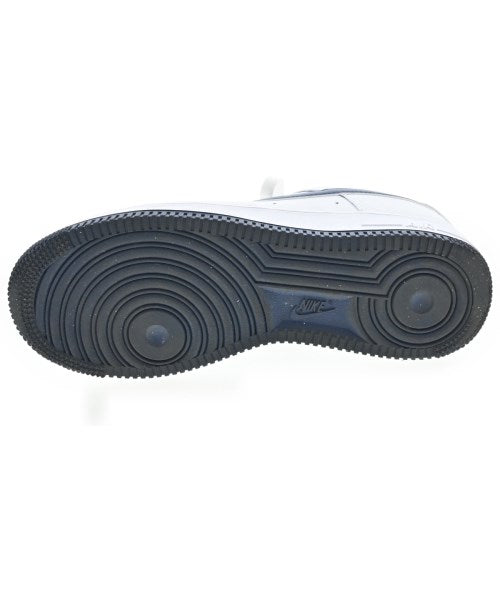 NIKE รองเท้าผ้าใบ