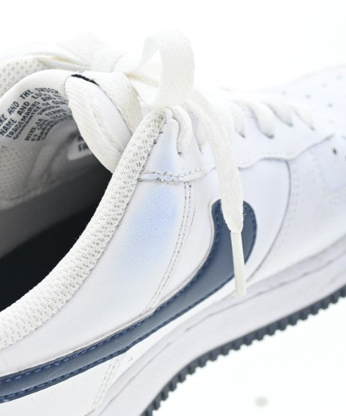 NIKE รองเท้าผ้าใบ