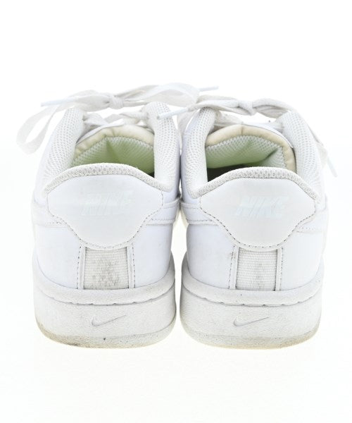 NIKE รองเท้าผ้าใบ
