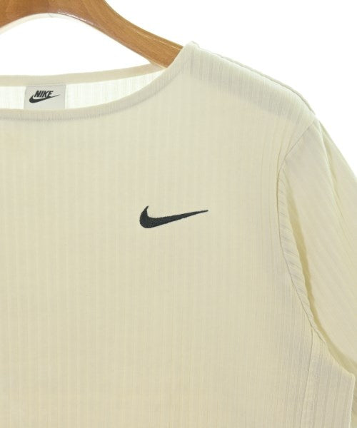 NIKE เสื้อยืด/เสื้อท็อปส์