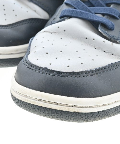NIKE รองเท้าผ้าใบ