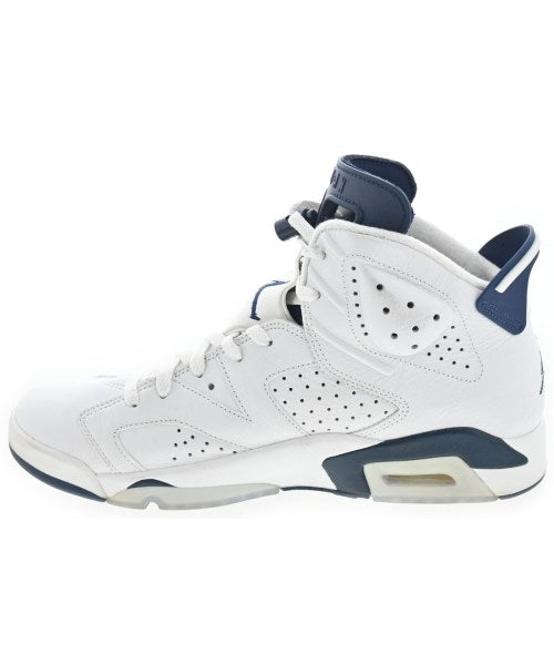 NIKE รองเท้าผ้าใบ