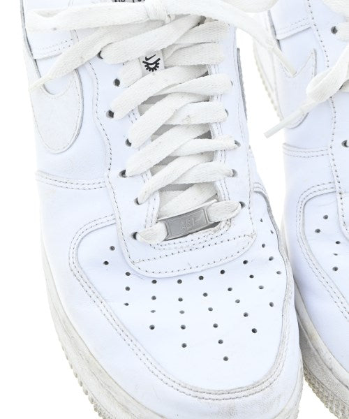 NIKE รองเท้าผ้าใบ