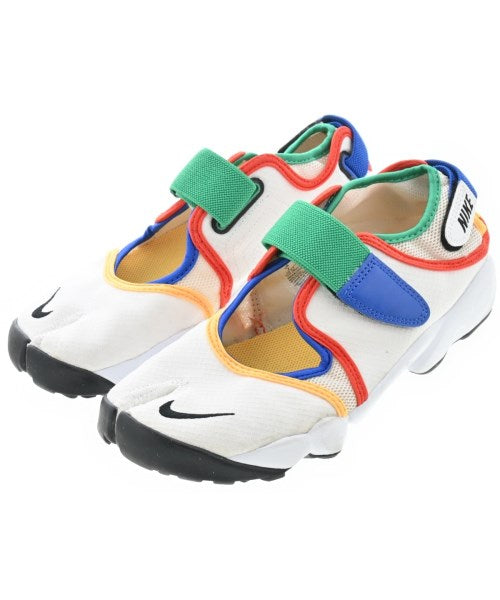 NIKE รองเท้าผ้าใบ