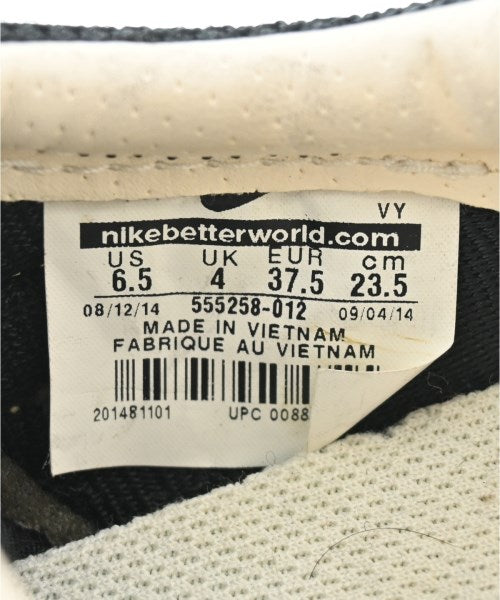 NIKE รองเท้าผ้าใบ