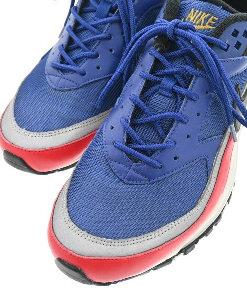 NIKE รองเท้าผ้าใบ