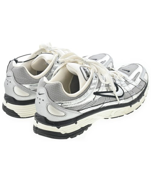 NIKE รองเท้าผ้าใบ