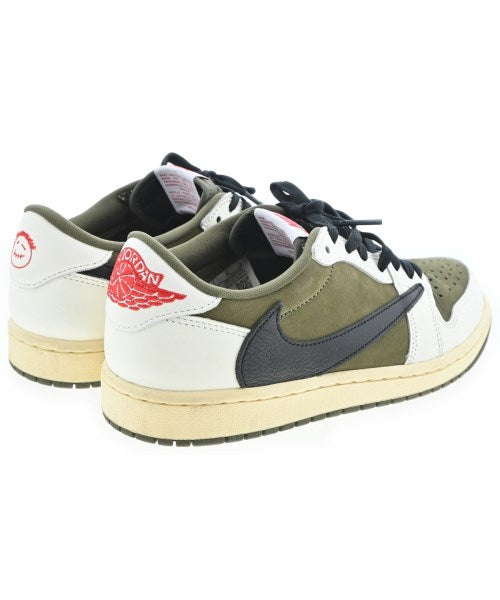 NIKE รองเท้าผ้าใบ