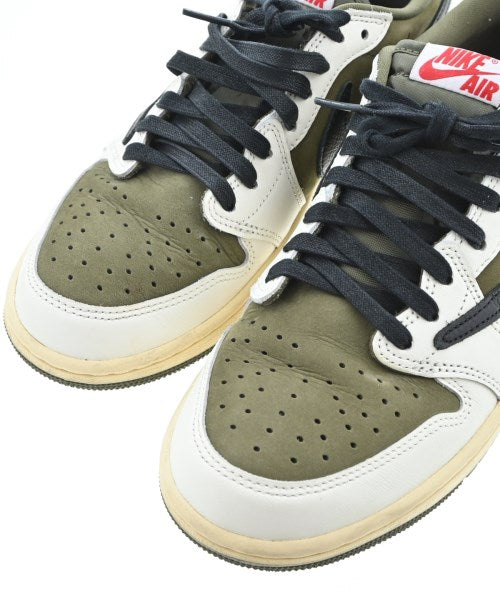 NIKE รองเท้าผ้าใบ
