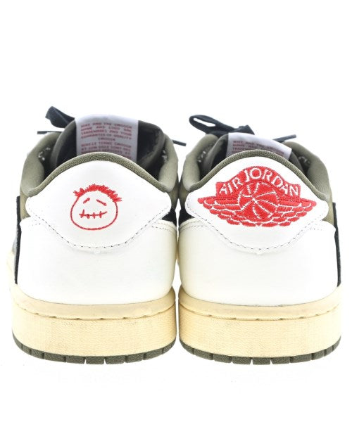 NIKE รองเท้าผ้าใบ