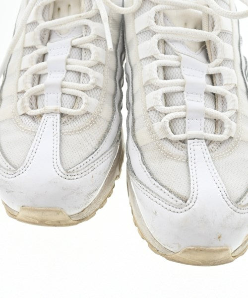 NIKE รองเท้าผ้าใบ