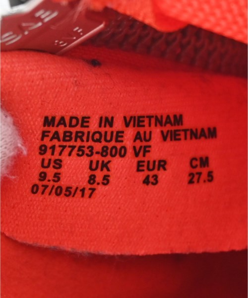 NIKE รองเท้าผ้าใบ