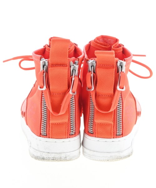 NIKE รองเท้าผ้าใบ