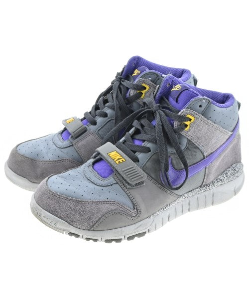 NIKE รองเท้าผ้าใบ
