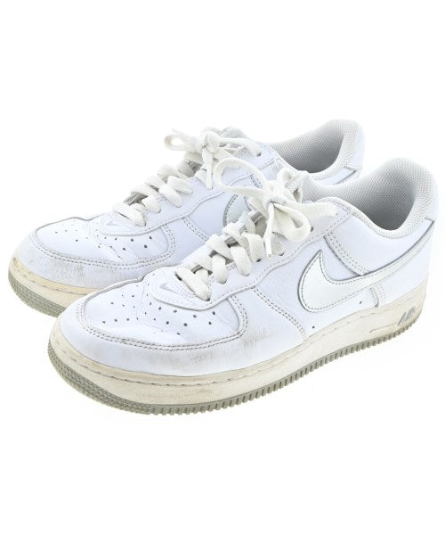 NIKE รองเท้าผ้าใบ