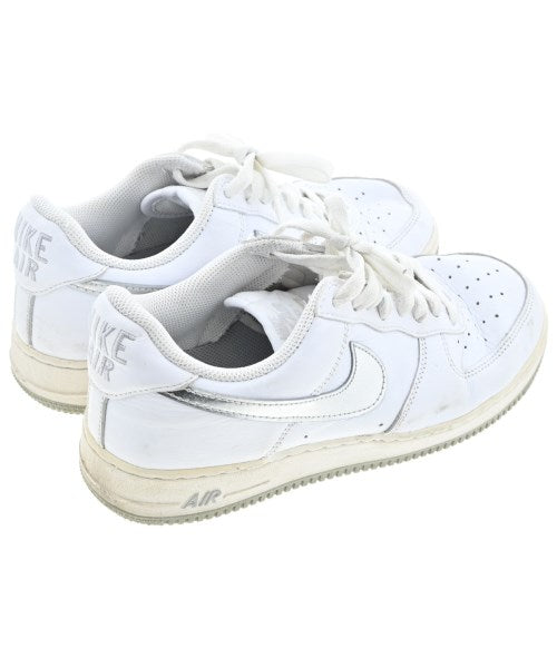NIKE รองเท้าผ้าใบ