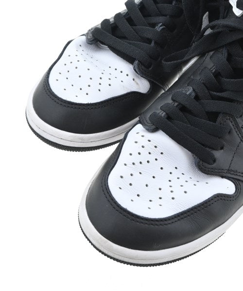 NIKE รองเท้าผ้าใบ