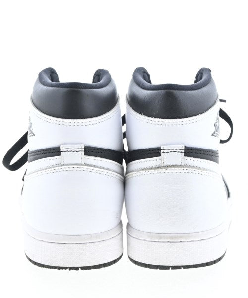 NIKE รองเท้าผ้าใบ