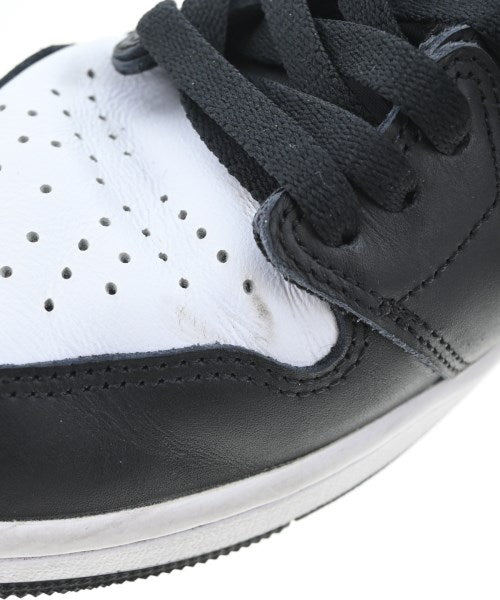 NIKE รองเท้าผ้าใบ