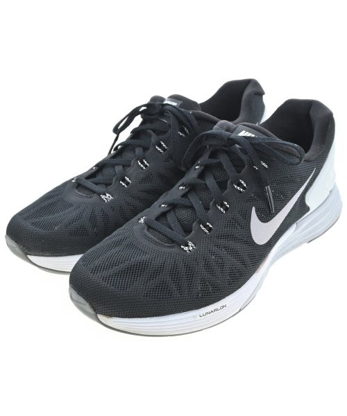 NIKE รองเท้าผ้าใบ
