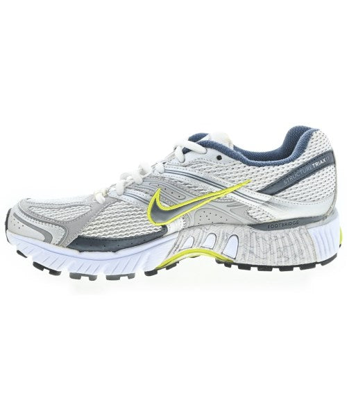 NIKE รองเท้าผ้าใบ
