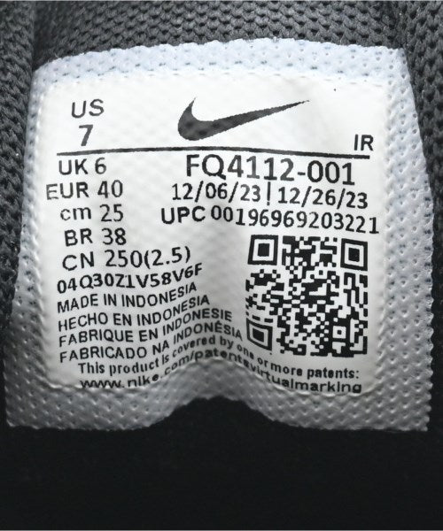 NIKE รองเท้าผ้าใบ