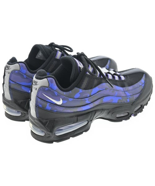 NIKE รองเท้าผ้าใบ