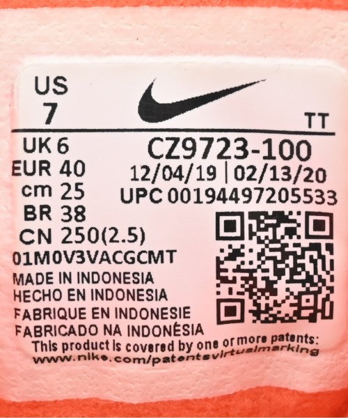 NIKE รองเท้าผ้าใบ