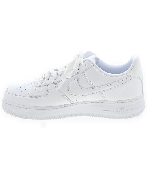 NIKE รองเท้าผ้าใบ