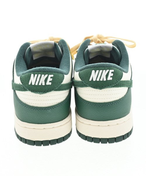 NIKE รองเท้าผ้าใบ