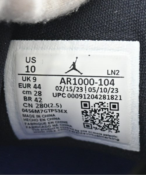 NIKE รองเท้าผ้าใบ