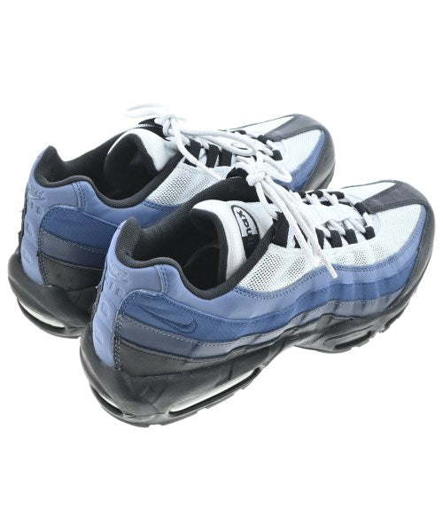 NIKE รองเท้าผ้าใบ
