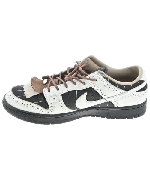 NIKE รองเท้าผ้าใบ