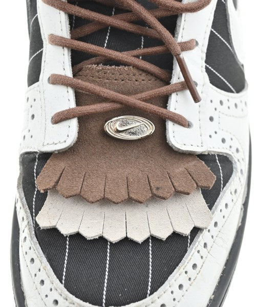 NIKE รองเท้าผ้าใบ