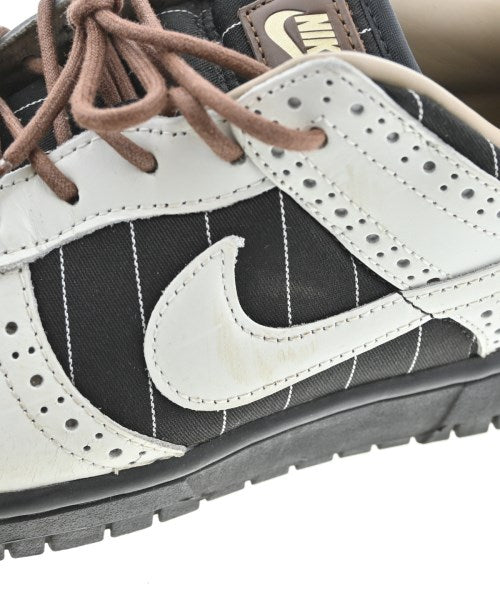 NIKE รองเท้าผ้าใบ