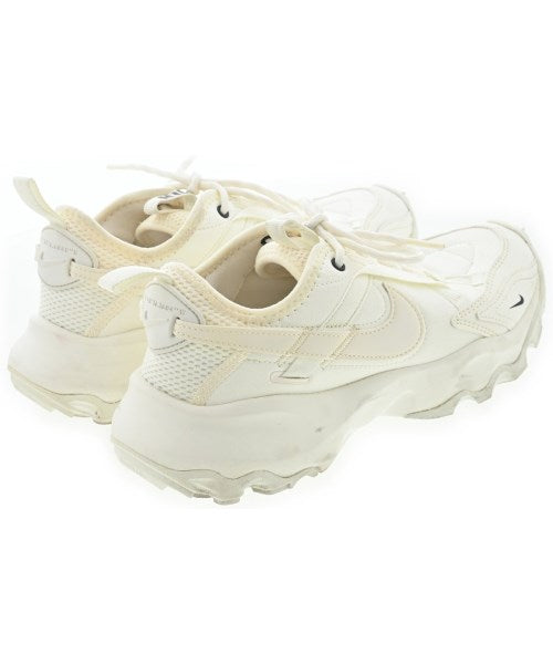 NIKE รองเท้าผ้าใบ