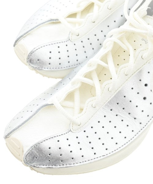 NIKE รองเท้าผ้าใบ