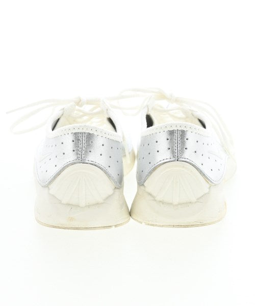 NIKE รองเท้าผ้าใบ