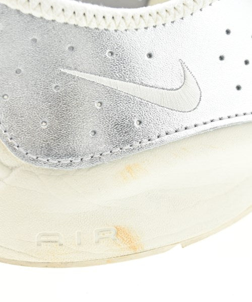 NIKE รองเท้าผ้าใบ