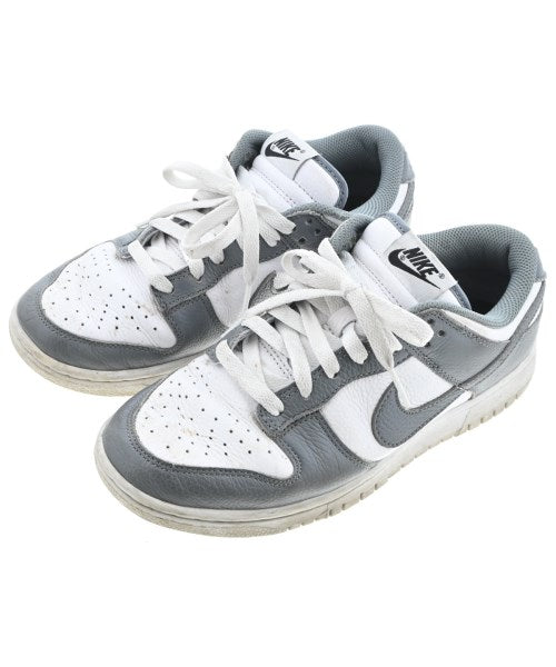 NIKE รองเท้าผ้าใบ